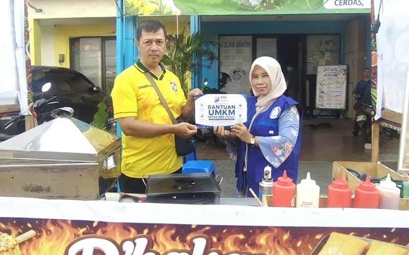 UMKM Berdaya, Masyarakat Sejahtera: BMI Peduli Salurkan Bantuan Modal Usaha demi Kemandirian Mustahiq